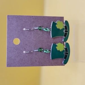Irish Lucky Hat Earrings (Silver)